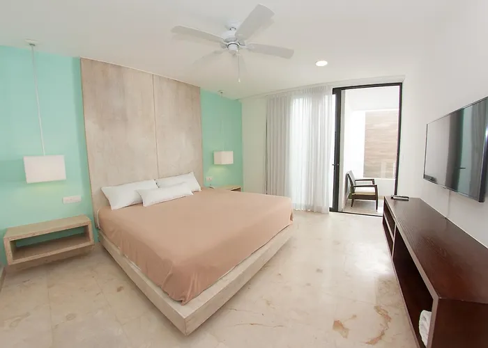 Apartamento A-Nah Downtown Aparthotel 4*